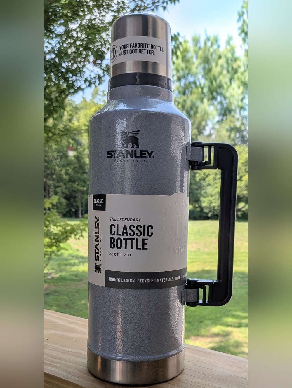 Stanley Legendary 2.5 qt Hammertone Silver BPA Free Insulated Bottle
